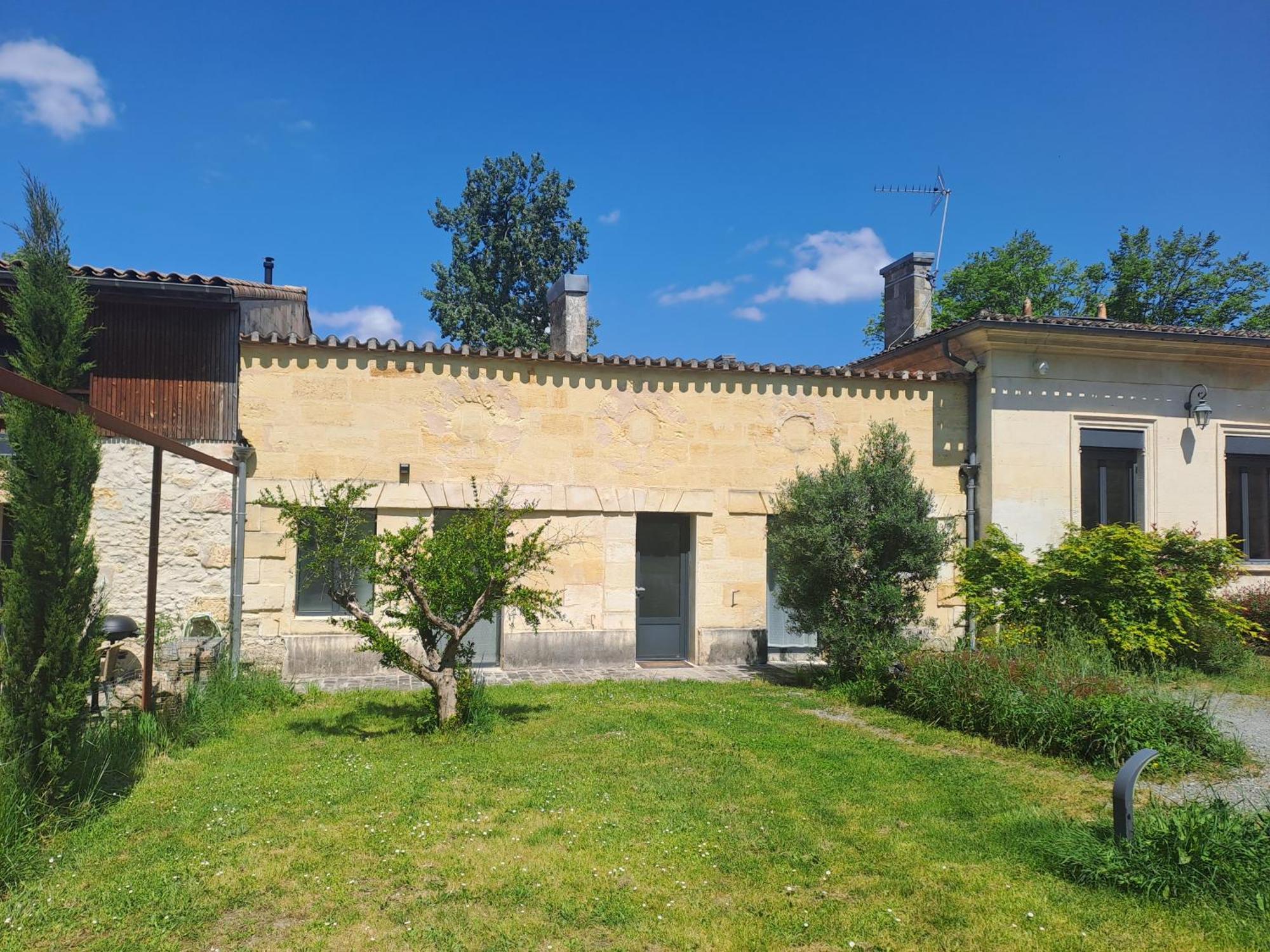 Domaine Ecoline Apartment Sadirac Exterior photo